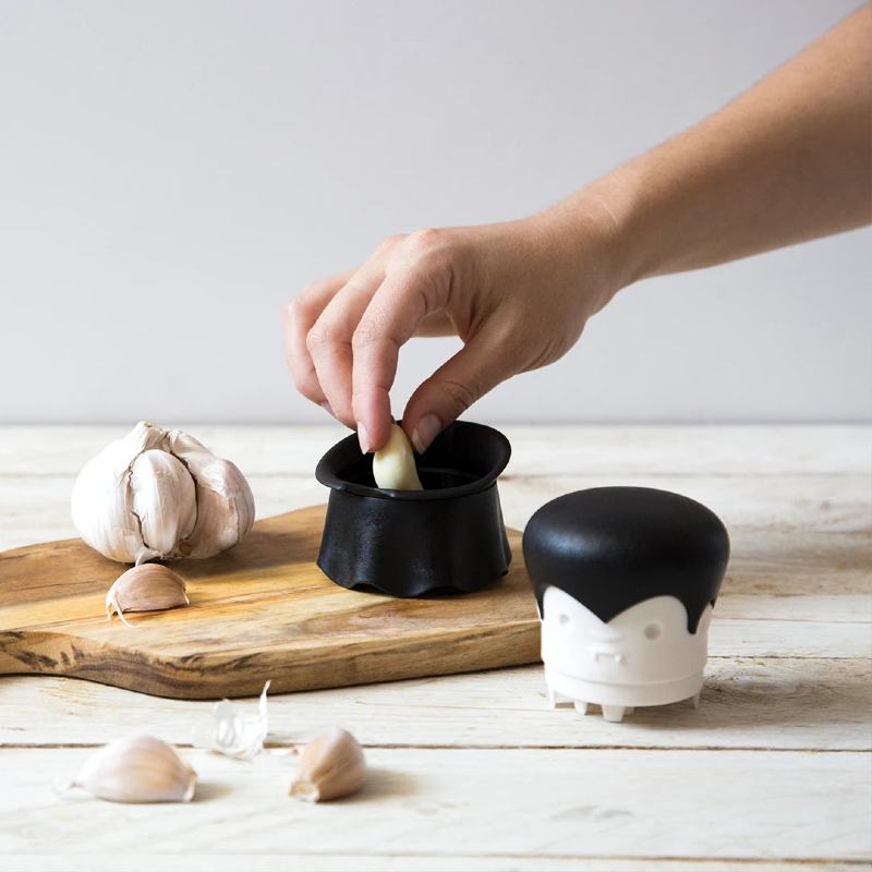Garlic Crusher Gracula