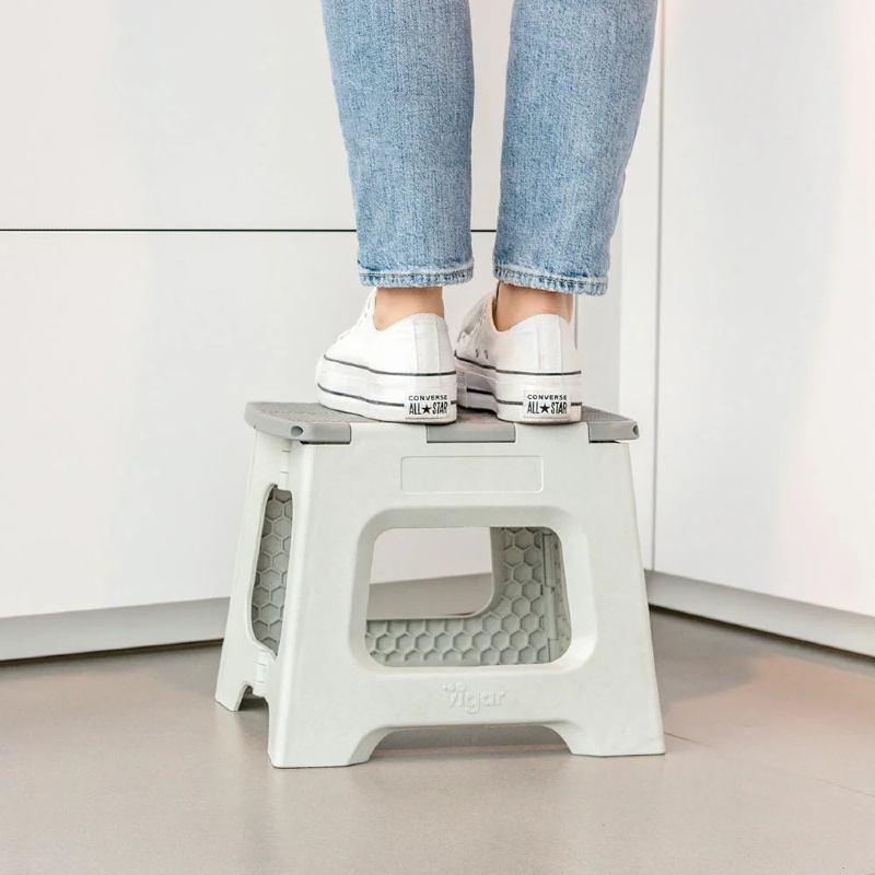 Zeroline Foldable Stool Grey 27cm