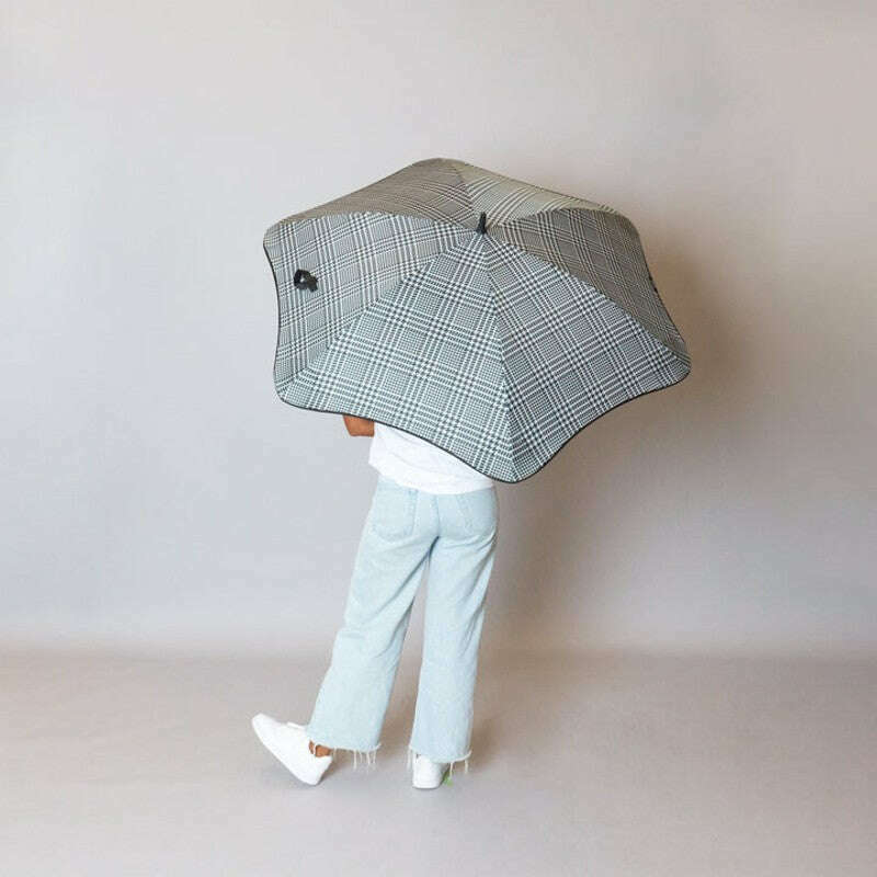 Classic Umbrella Houndstooth