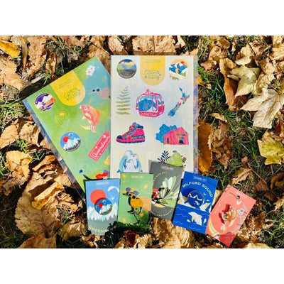 Enamel Pin Fantail With Manuka