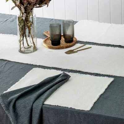 Gibson Table Runner Natural