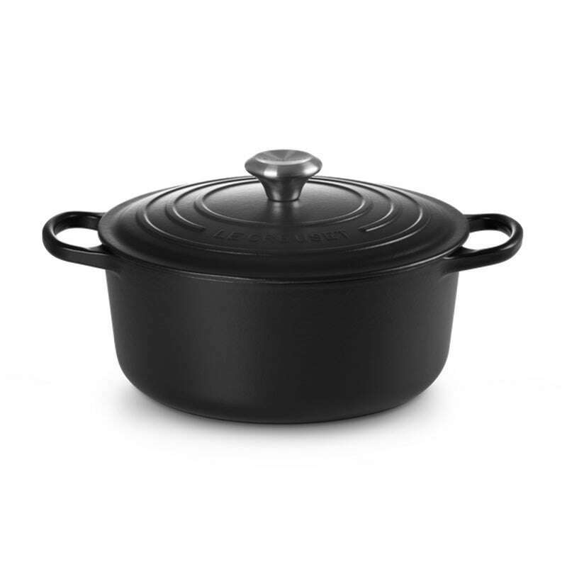 Signature Round Casserole Satin Black