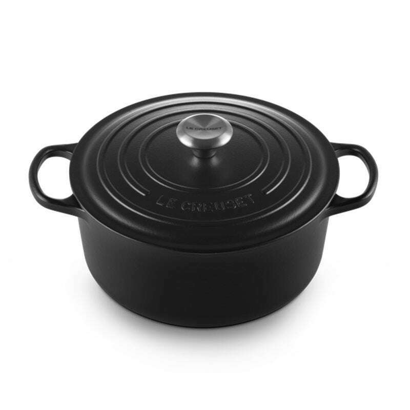 Signature Round Casserole Satin Black