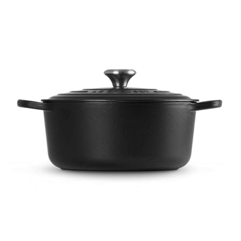 Signature Round Casserole Satin Black