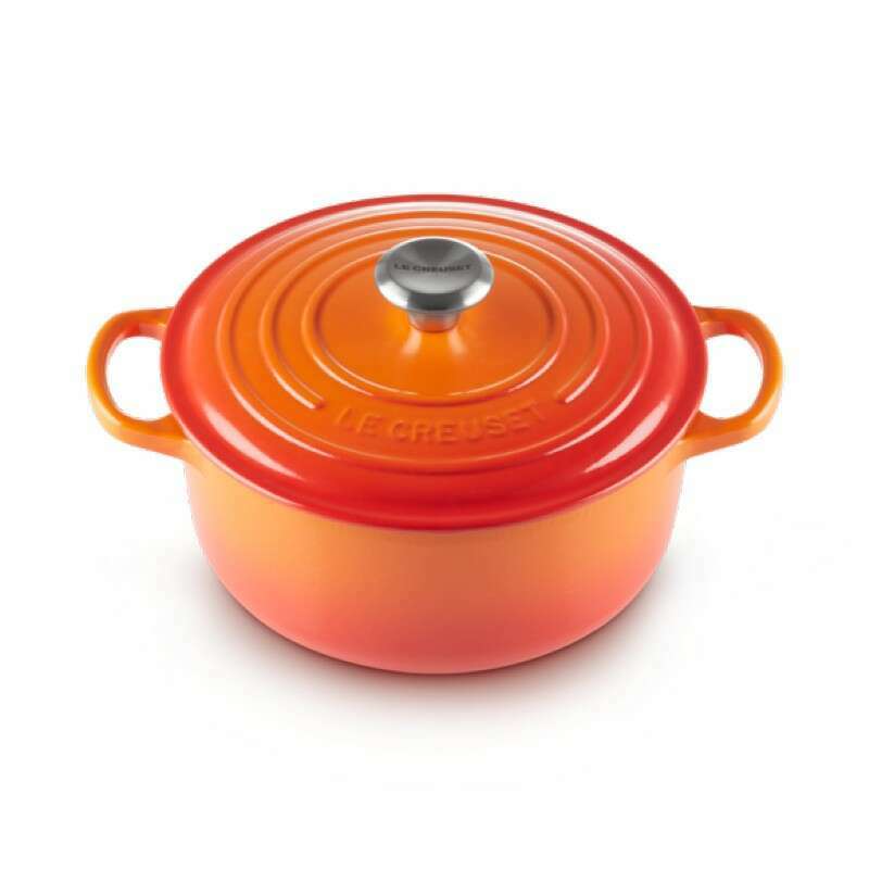Signature Round Casserole Volcanic