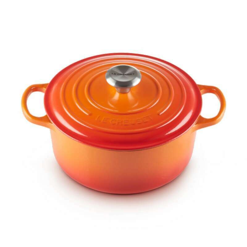 Signature Round Casserole Volcanic