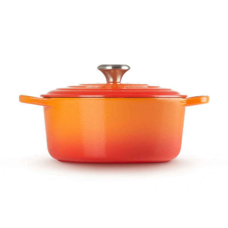Signature Round Casserole Volcanic