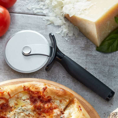 Soft Touch Pizza Wheel Black